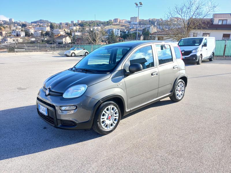 veicoli_scheda.php?IDVEICOLO=0S5883